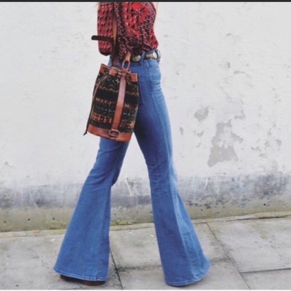 ❗️❗️SOLD Free people flare jeans. Great condition!